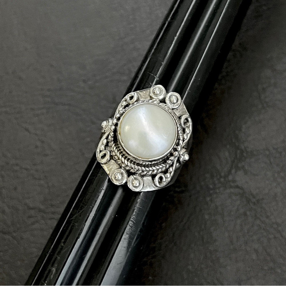 Vintage sterling silver genuine pearl statement ring Size 7.25 - Picture 9 of 12